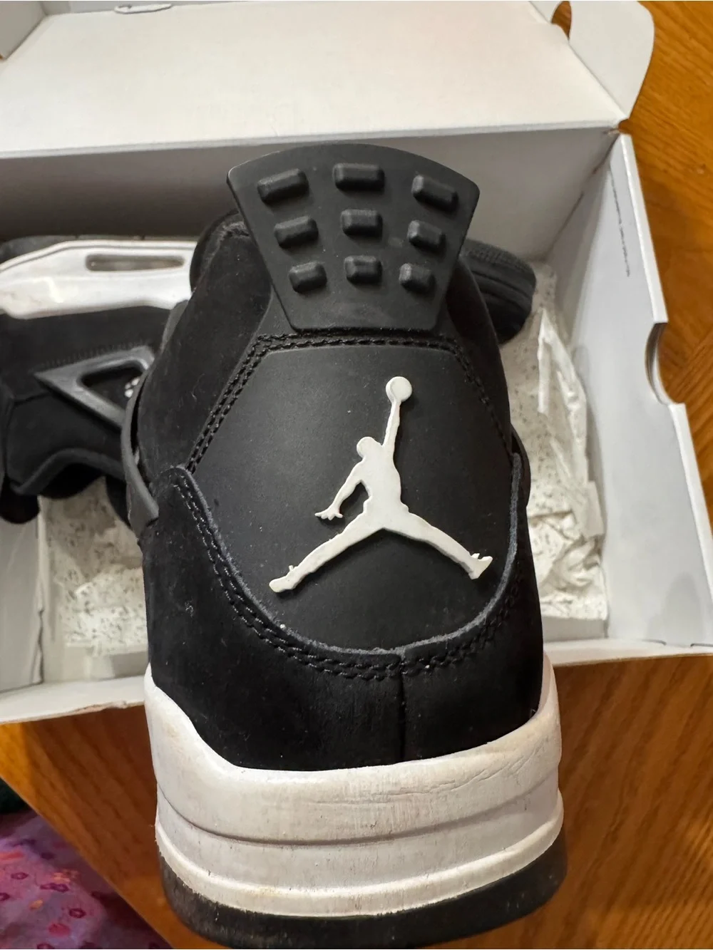 Jordan 4 Retro White Thunder